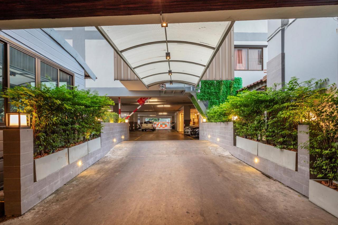 Penyos Suite Bangkok Exterior foto